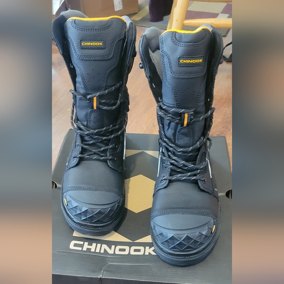 Chinook Composite Toe Work Boots - Picture 2 of 9